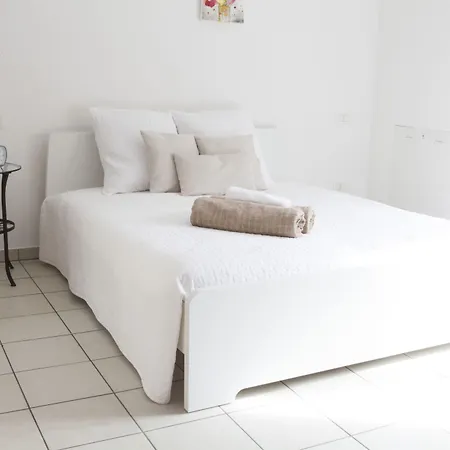 Alessia's Flat - Loreto * Milan